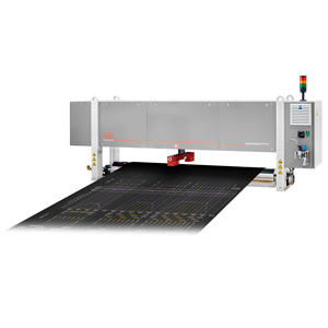 Profile thickness measurement of roller head installation Mät- och kontrollsystem för plaster